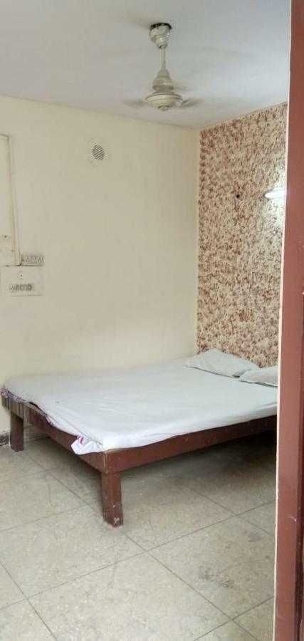 Hotel S P New Delhi Exterior photo